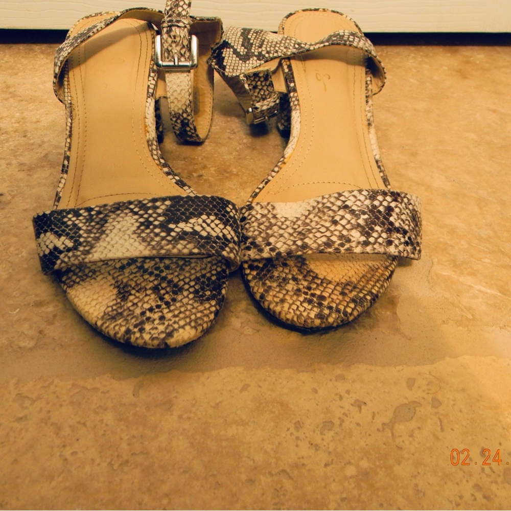 Women's Snakeskin Sandals